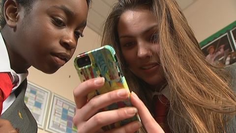 Students taking part in mobile phones effect study